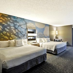 Queen Room Two Queen Beds